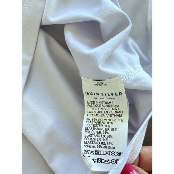 Quicksilver Rash Guard Shirt Medium Gray White Color Block Surfing Short Sleeve - Picture 5 of 7